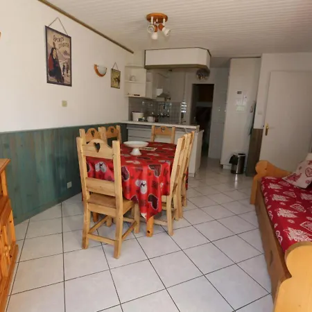3 Pieces Pour 6 Avec Wifi Et Animaux Acceptes A Valloire. - Fr-1-263-56 * ヴァロワール